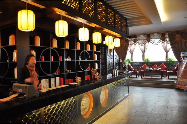 成都夜生活首选,养生烧烤茅屋新体验(成都烧烤酒吧) 成都夜生活首选,养生烧烤茅屋新体验(成都烧烤酒吧)